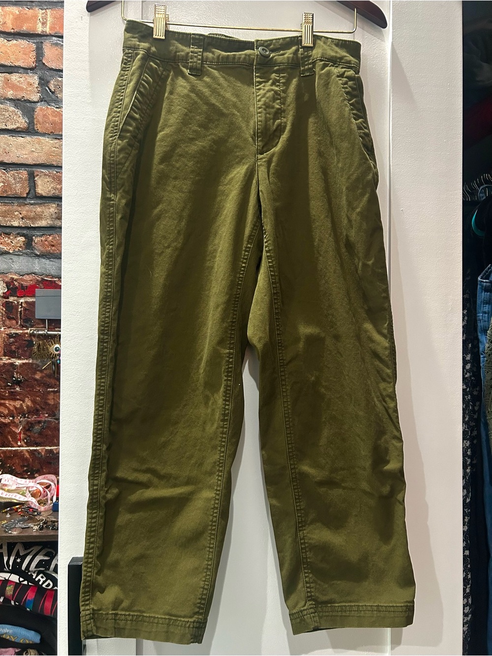 Women’s Cropped High Rise Olive Green Casual Chino Pants